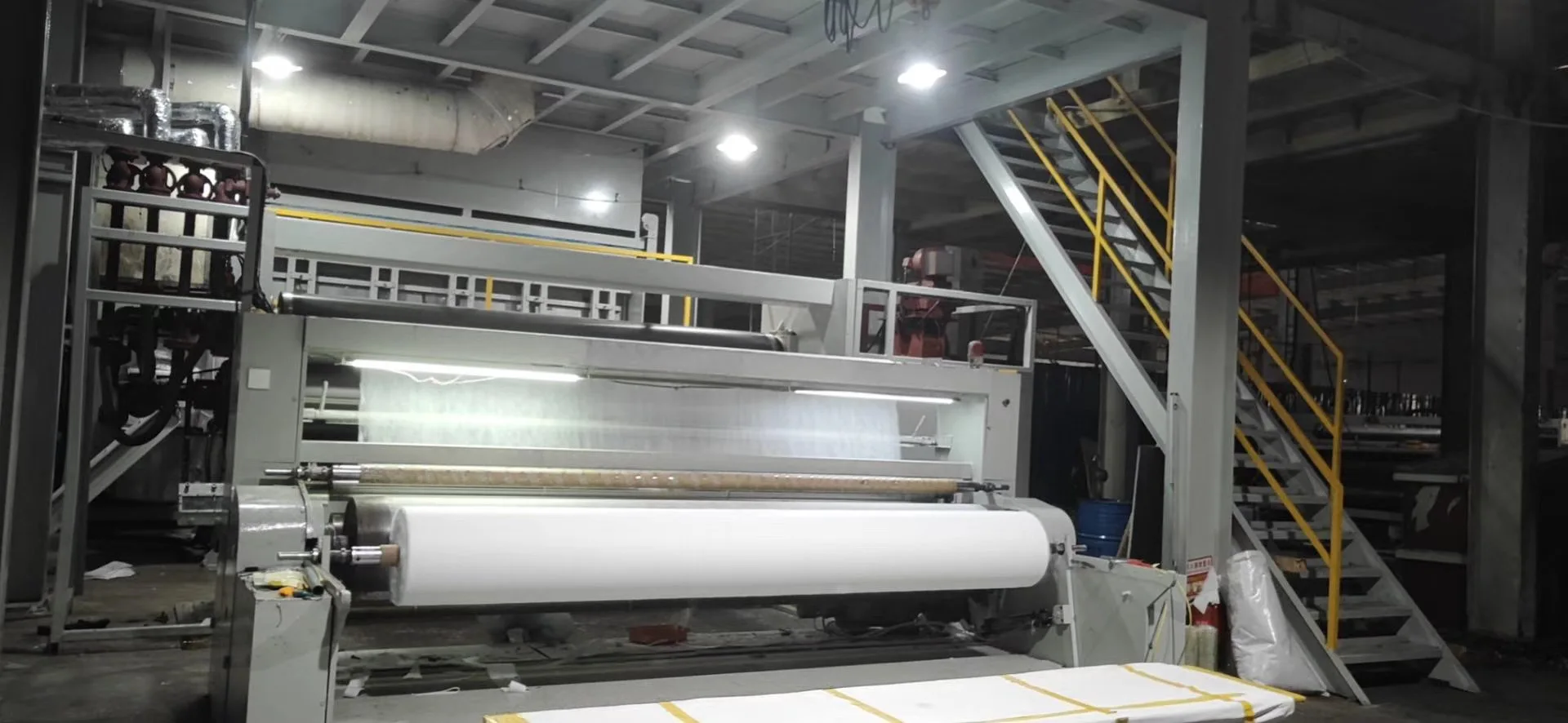 Garden Plant Cover Freeze Protection Winterize Cover Winter Frost Floating Row Cover for Cold Weather & Plant Growth