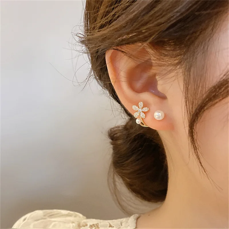 Flower Earrings 2023 New Light Luxury Two-wear Small Earrings Designed Pearl Fashion for Women Gold Plated Trendy Alloy Zircon