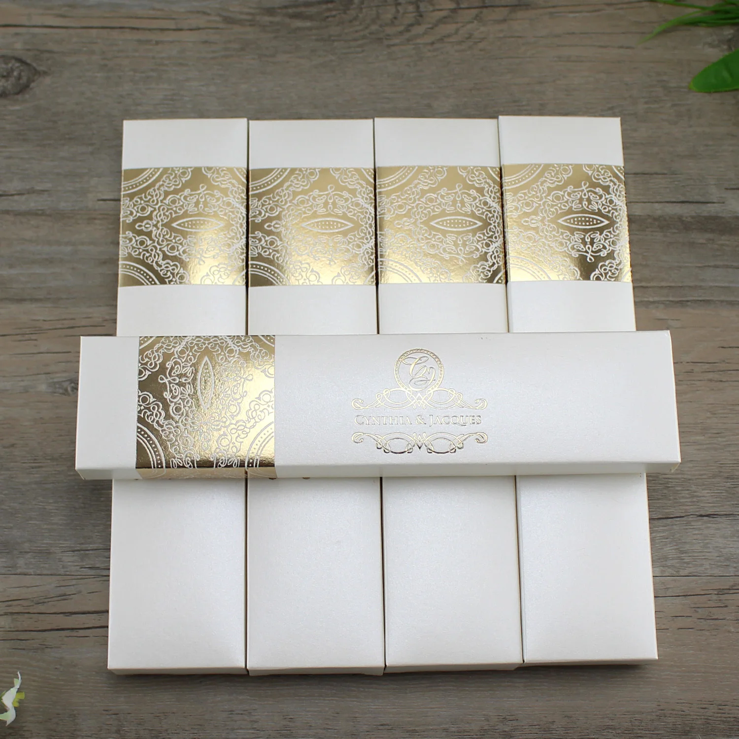 Customized Chinese Luxury Paper Scroll Wedding Invitations Cards