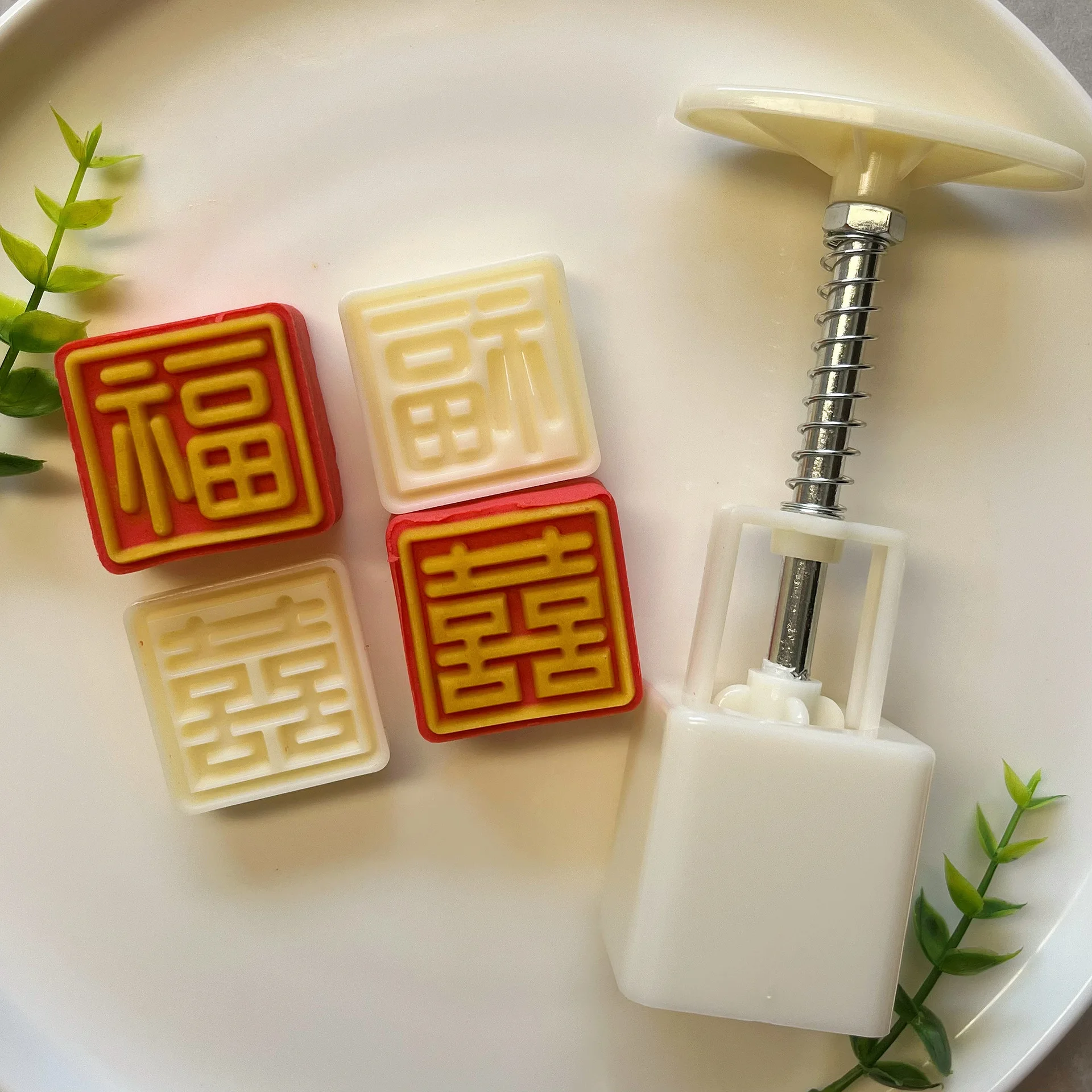 F2496 30g50g square edge 3D Chinese character baking hand pressure mooncake mold Candy cake baking mold
