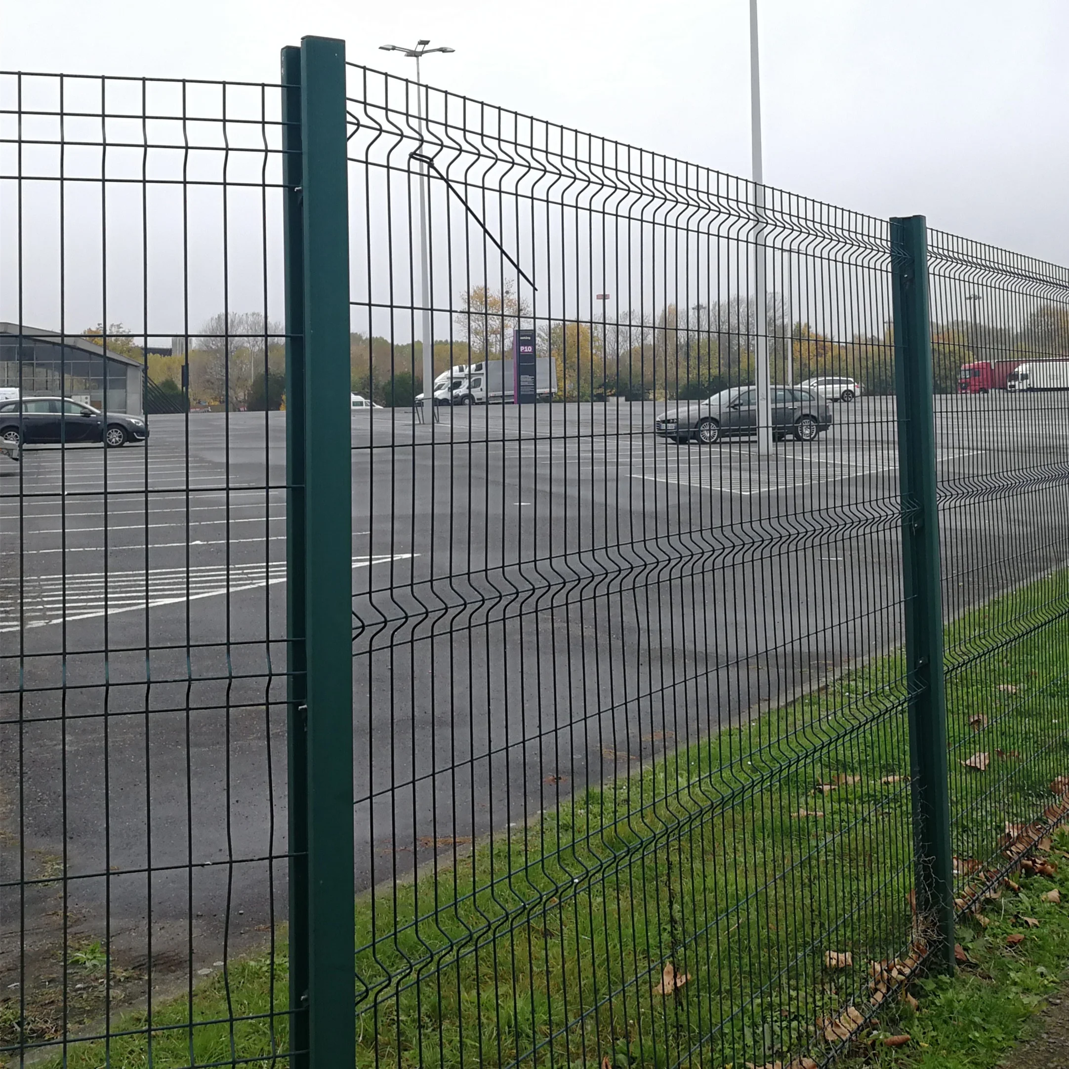 Waterproof 3D Garden Fence Villa Backyard Easy Installation Interlink Wire Mesh Driveway Gates Security Square Hole Parks Gates