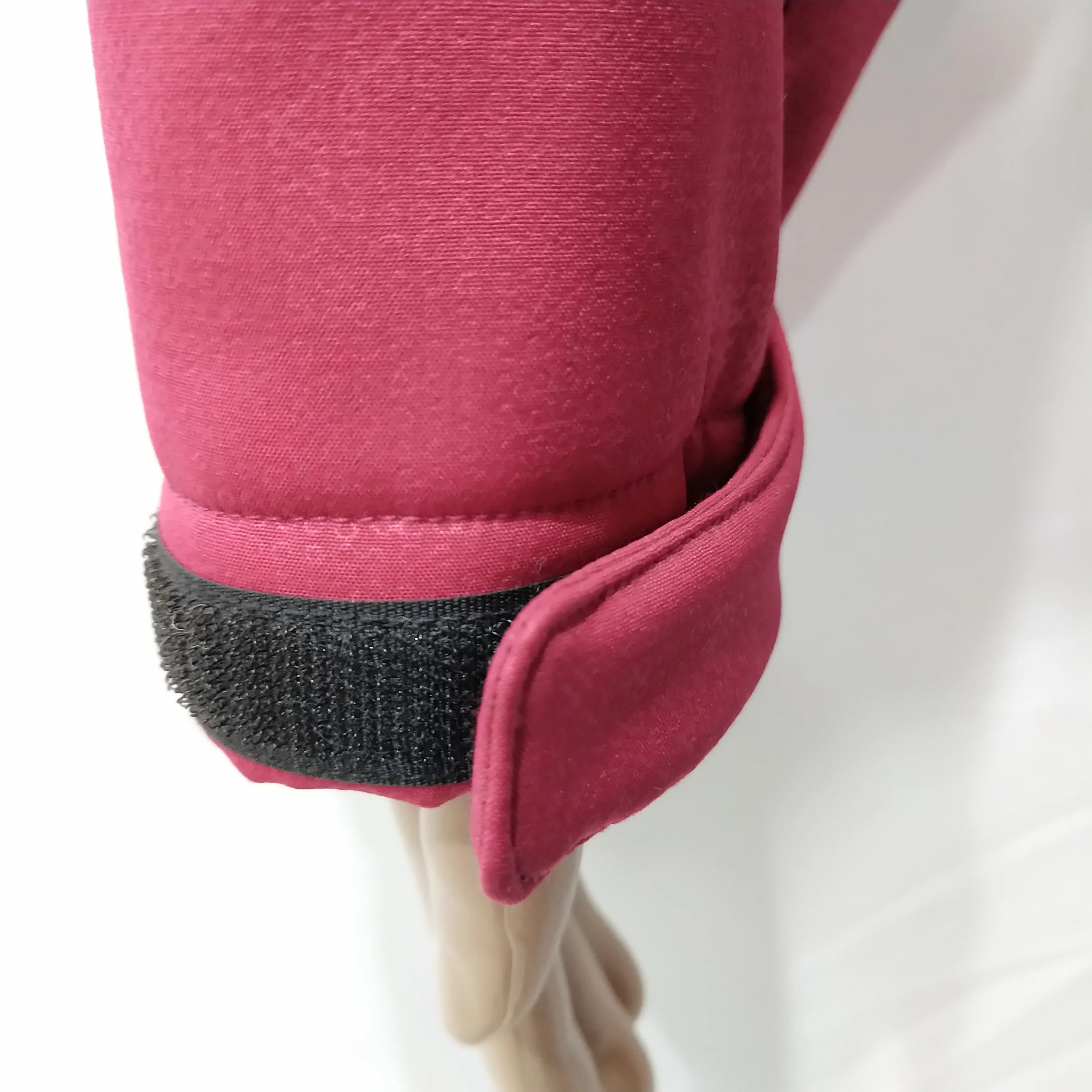 Женская куртка на молнии спереди с логотипом под заказ