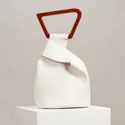 European and American Fashion Personality Retro Acrylic Handle Handbag Portable Irregular Bucket Bag