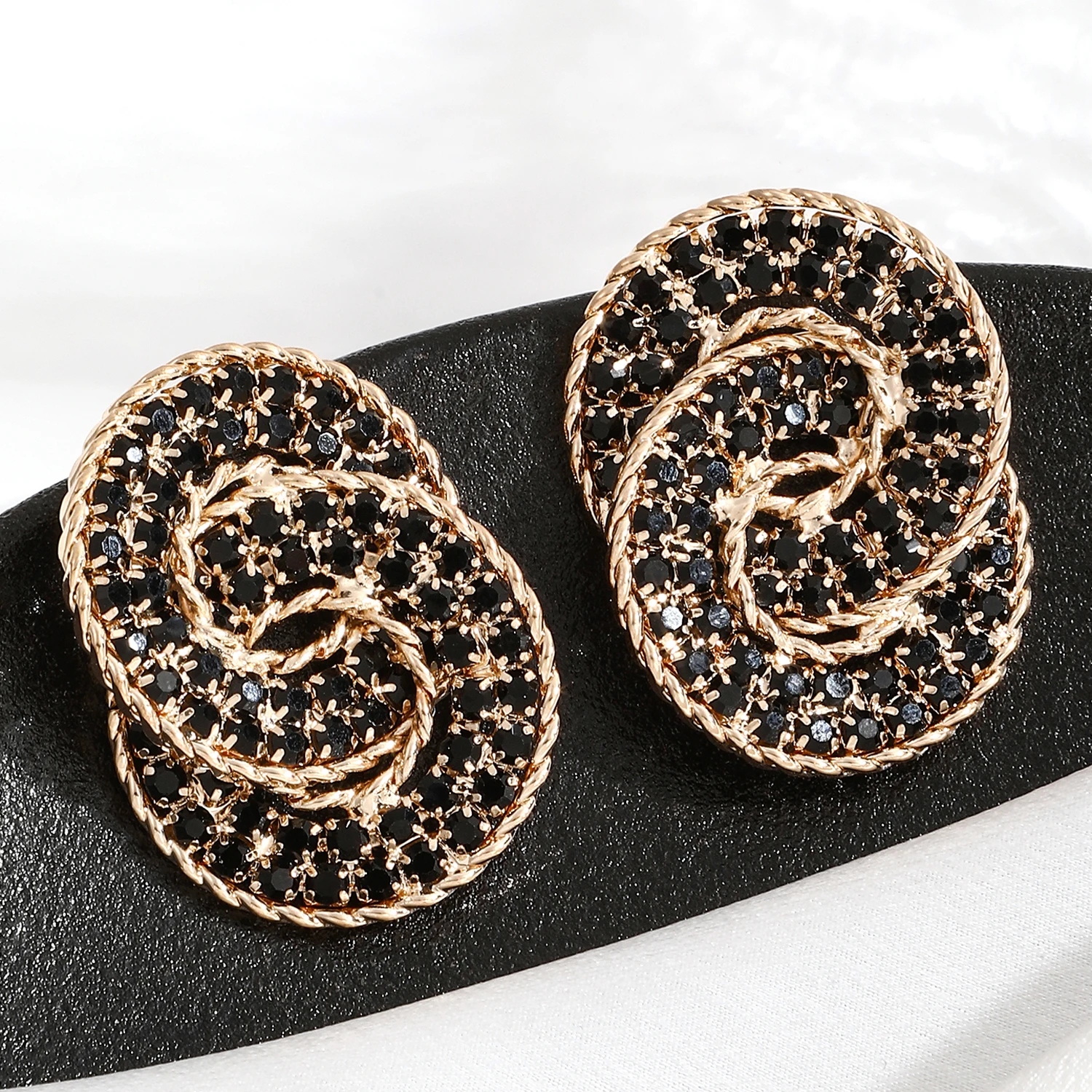 Designs Double C double-layer interlocking water diamond round retro luxury full diamond celebrity street photo earrings
