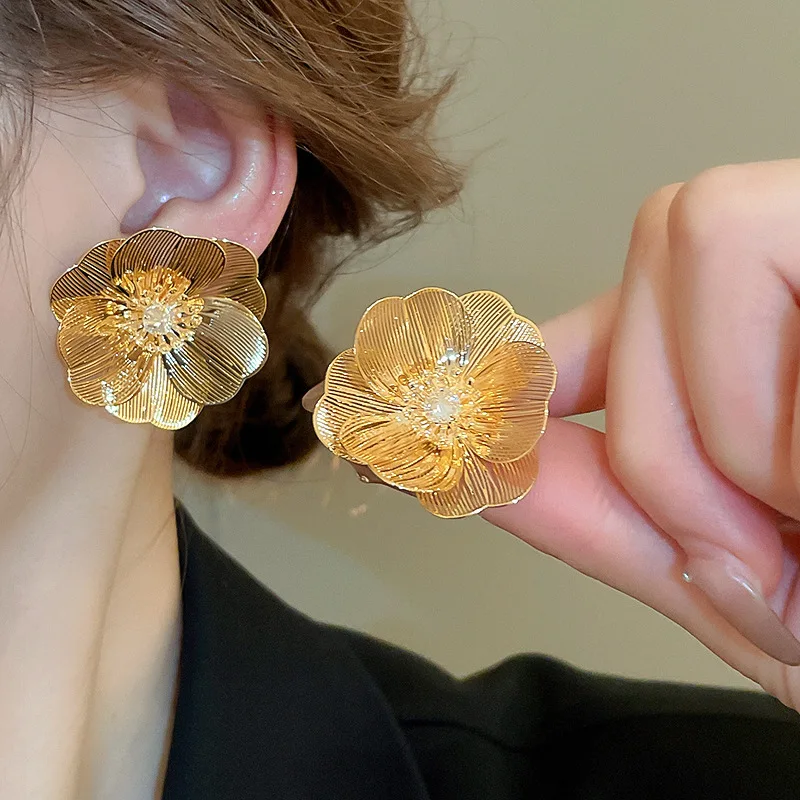 Yingtong Trendy Big Gold Copper Zircon Crystal Flower Stud Earrings 2024 Antiallergic 925 Silver Post Earrings Women Jewelry