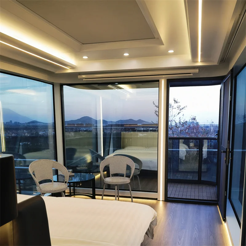 Modern Luxury Prefabricated Steel Villa Intelligent System Space Capsule with Luxurious Camping Capsule Design