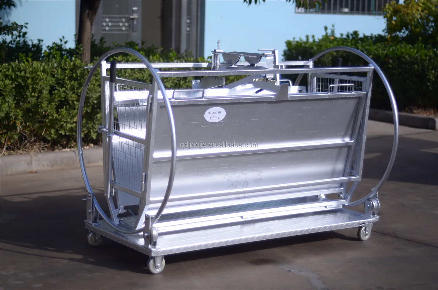 
 Машина для обрезки копыт овец  