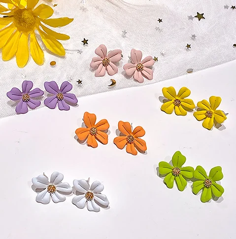 Korean Cute Hot Small Daisy Flower Earrings 925 Sterling Silver Earrings Fashion Jewelry 2021 Earrings