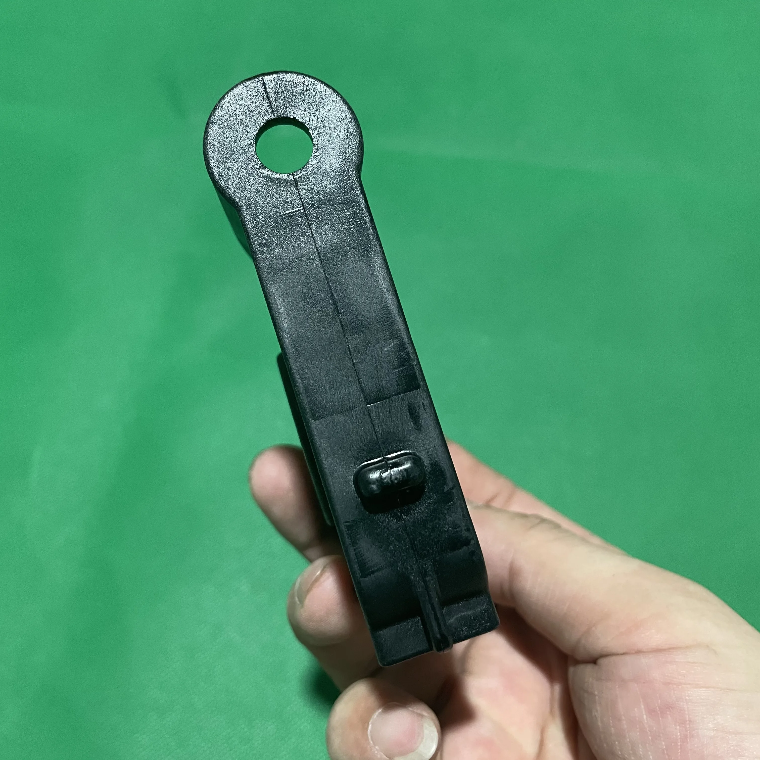 Крепежный кронштейн радиатора для Hyundai Elantra AD Kia k3 2016 25333-F2000 OEM