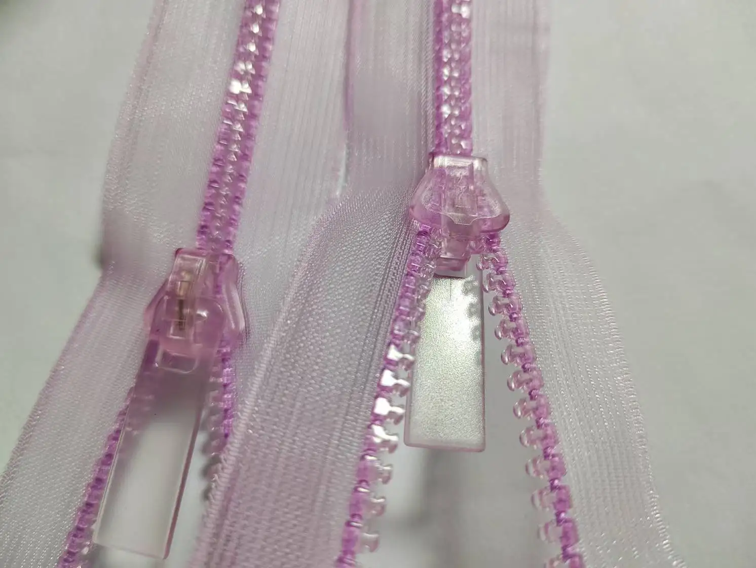 Customized personalized fashion zipper Double slider made of resin Transparent teeth special zipper Candy color zipper