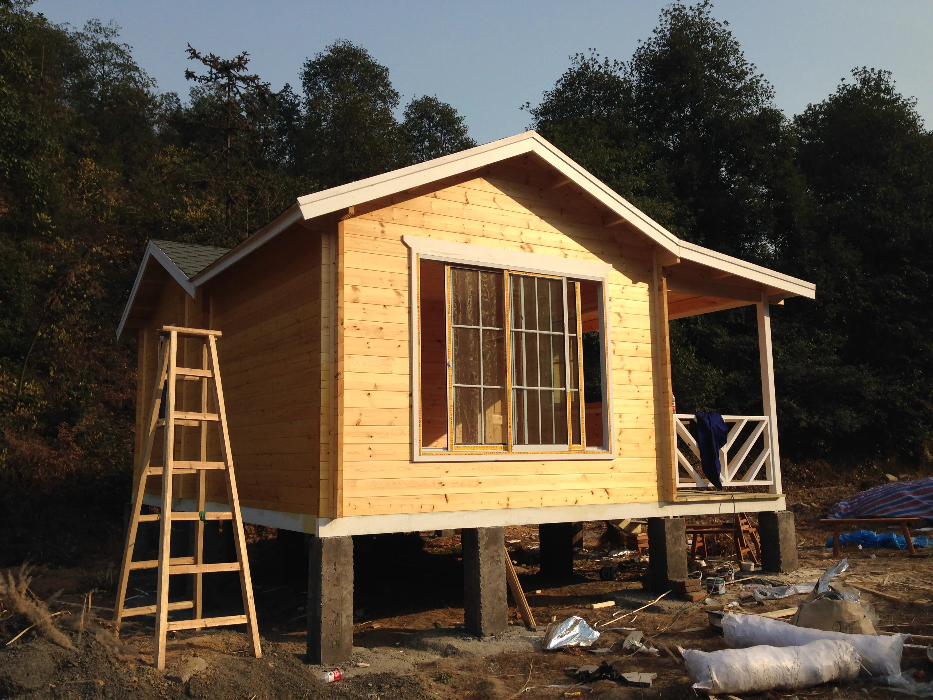 Low cost Modern Tiny house Wooden house China Prefabricated Home For Europe Hotel Apartments
