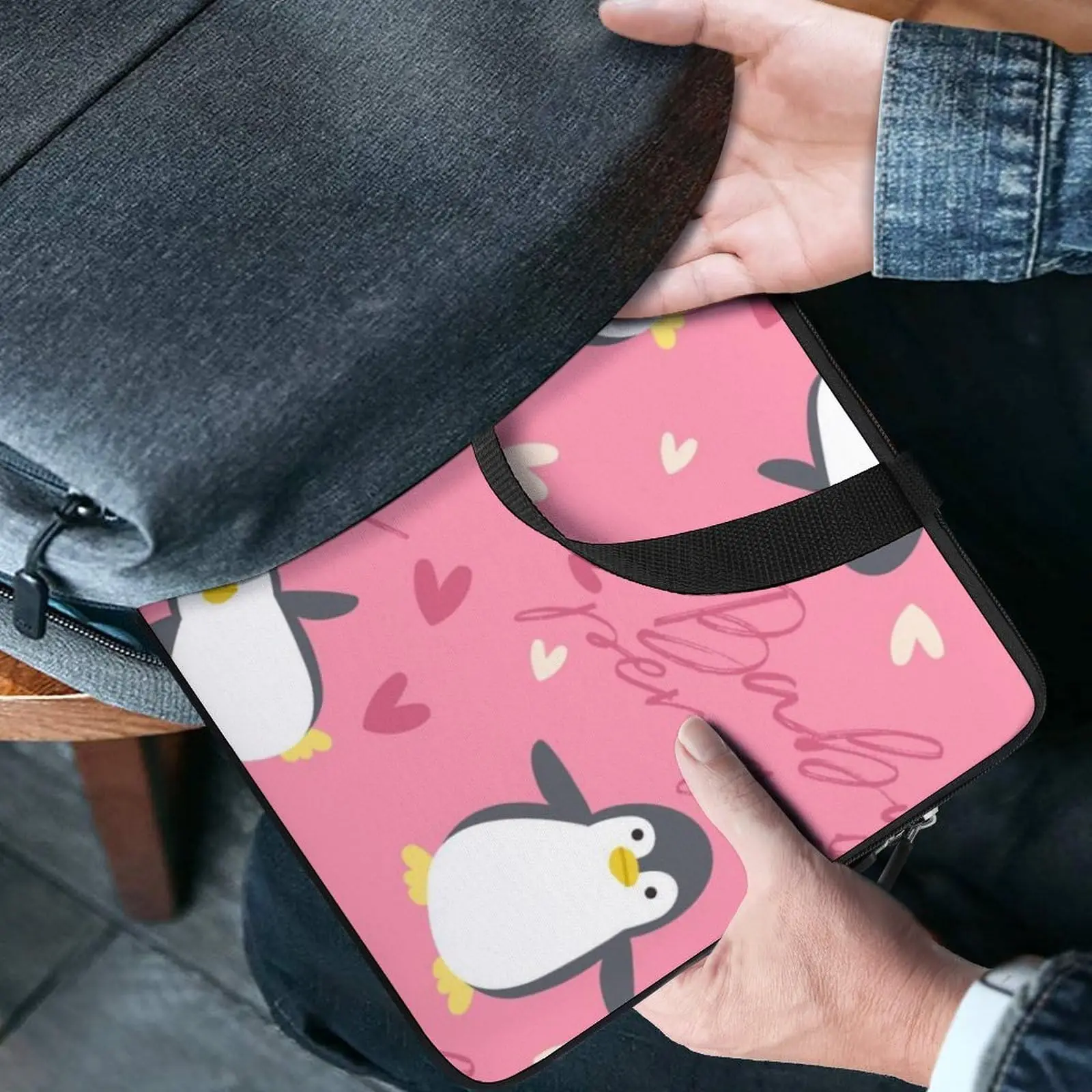 Low Price Wholesale Custom PU Leather Baby Penguin Patterned Computer Bag Fashion Multi-function Large Capacity Laptop Bags