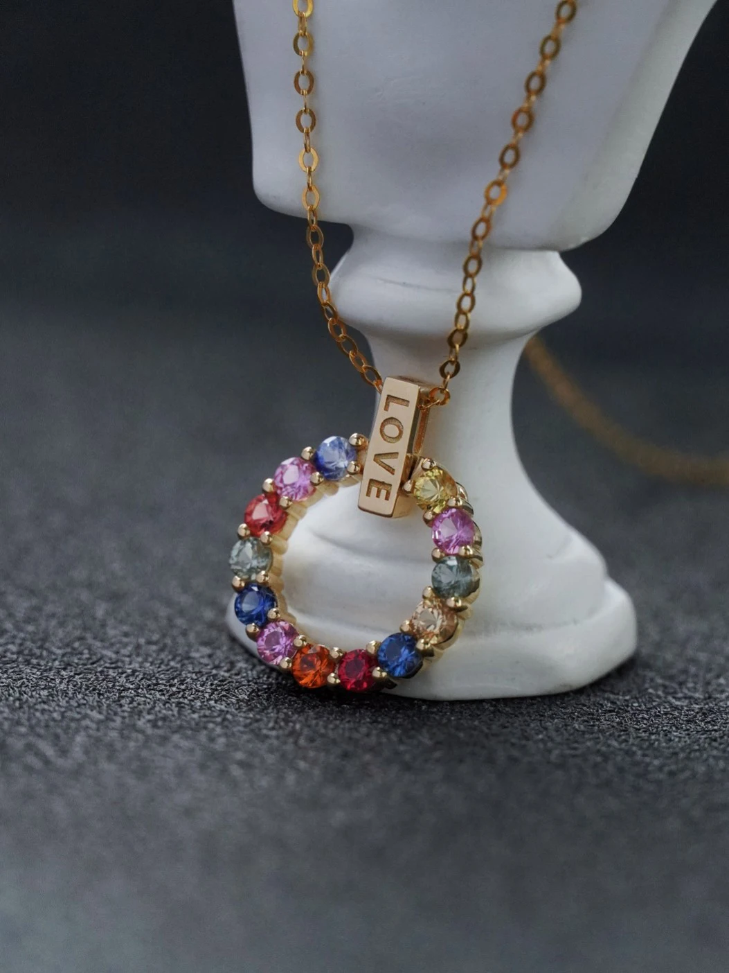 Brilliant Color Natural Muti-color Rainbow Sapphire 18k Genuine Gold Smile Necklace