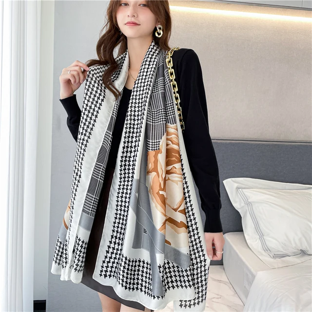 Wholesale 130X130 90X90cm Square Long Pure Silk Scarves Custom Shawl Design Printing Logo Custom Silk Scarf For Women Stylish