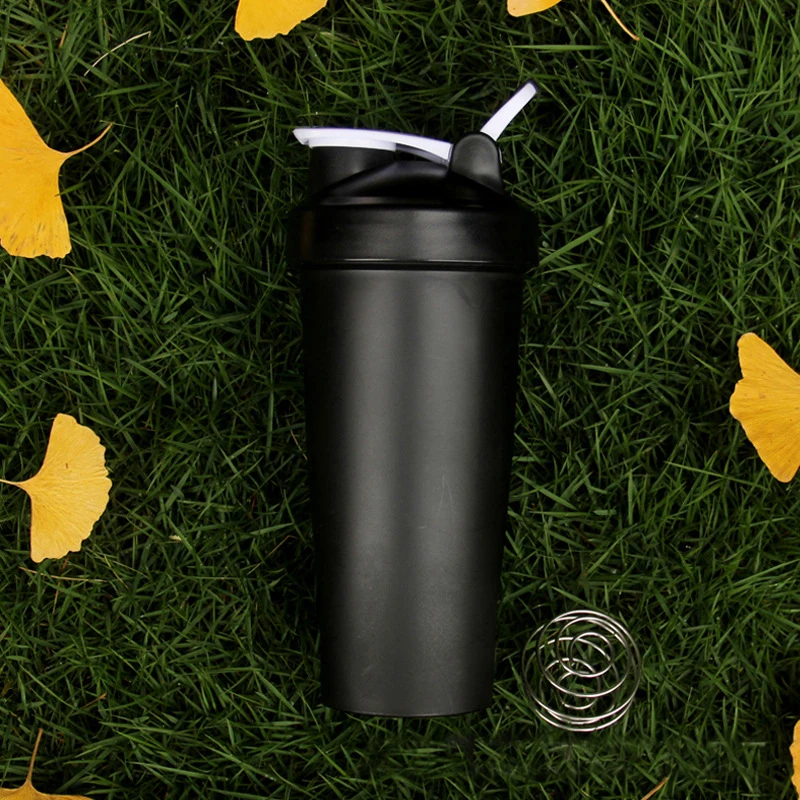 Custom Logo 20 oz Wholesale Eco Friendly BPA Free Protein Powder Shaker Bottle Cup with Mixed Steel Ball in the Gym