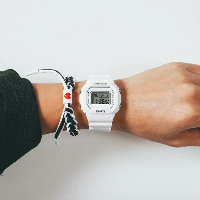 Hot Selling  Silicone  simple sports   Wrist Watch LED Clock  boy  Sport waterproof Digital  watch for kids