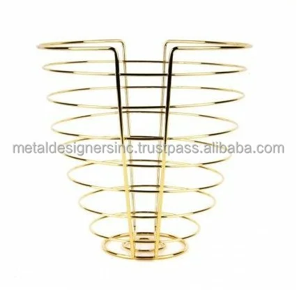 Metal Fruit Basket Top Selling Decorative Wholesale Rate Iron Wire Basket Luxury Kitchen Accessories Classic Style