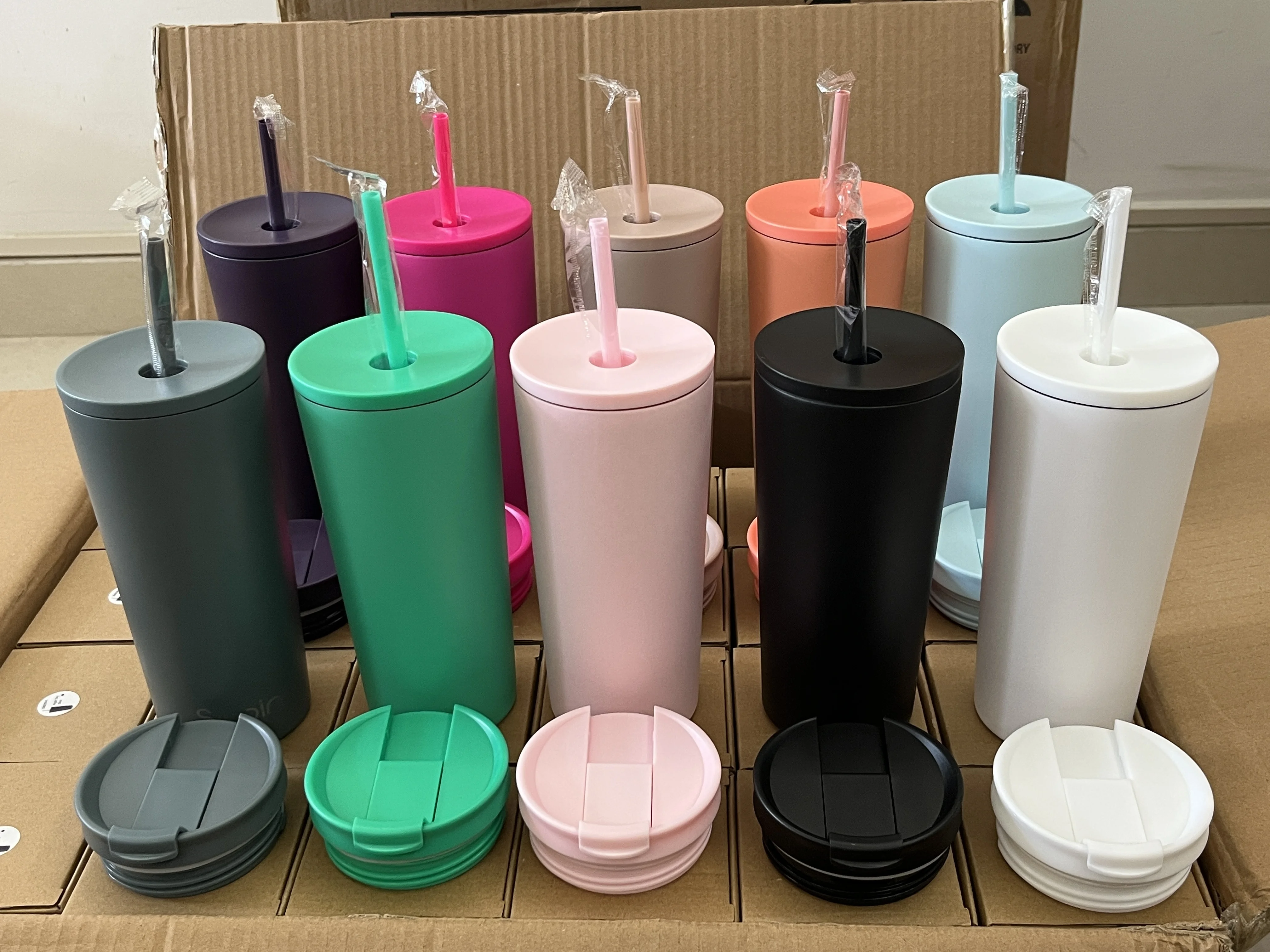 Laser engrave custom tumbler low moq double wall stainless steel vacuum insulation coffee mugs with straw lids