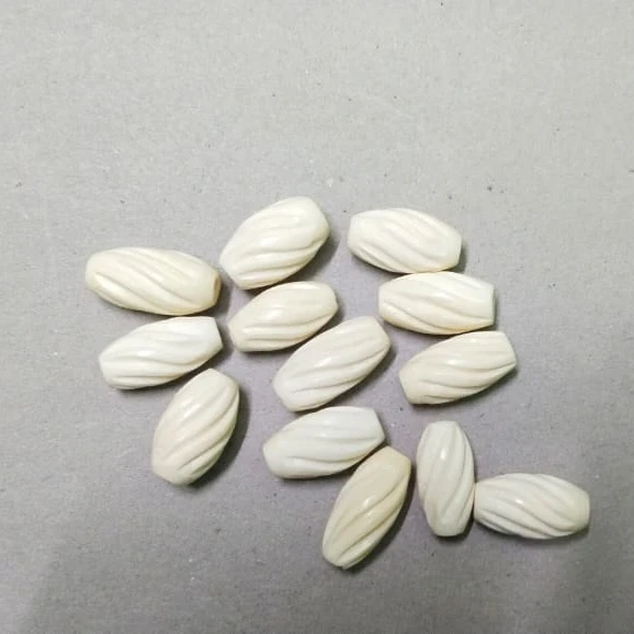 Native White Small Sized Loose Tube Ox Bone Beads With Fine Waves Engraved On Wholesale