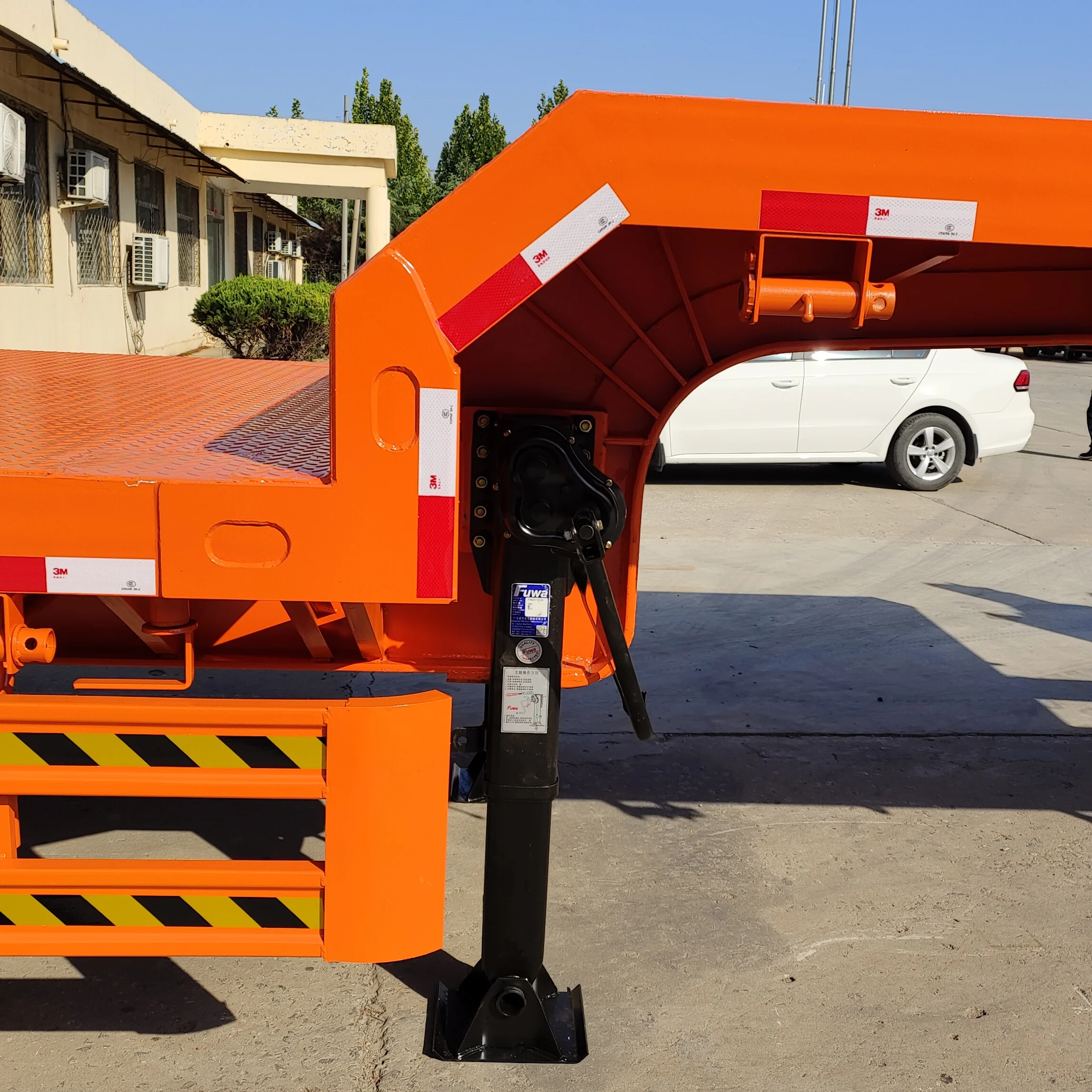 Made in China Hot Selling 20ft 30ft 40ft 45ft Special Transport Trailer for Container Transportation