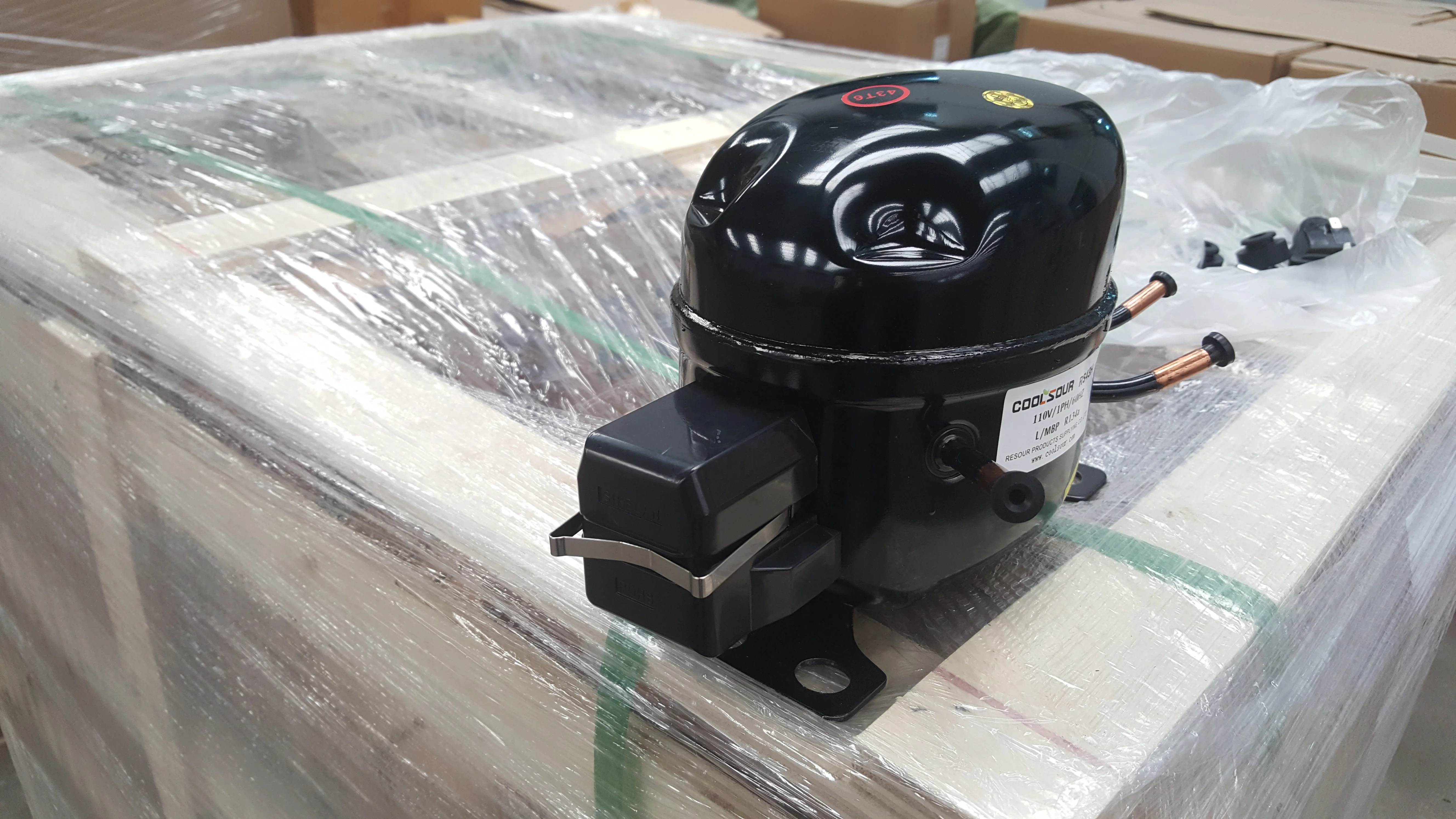  100% новый компрессор холодильника поршневой с R134a R290a и R600a