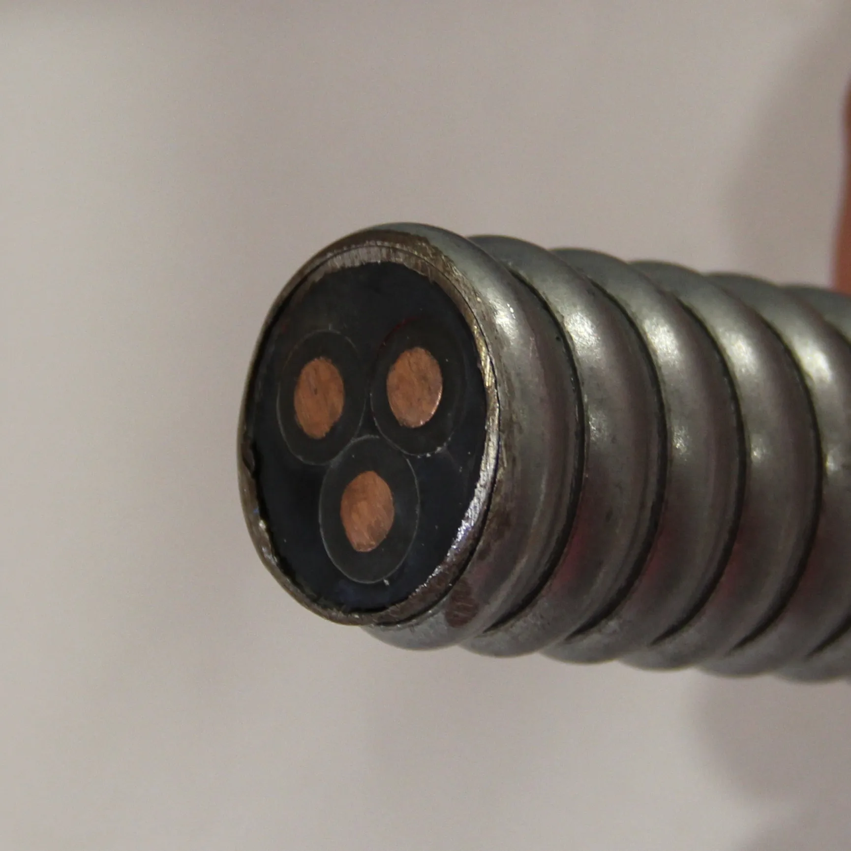 3x10mm2/3x20mm2/3x33mm2 EPR insulated and sheathed, galvanized steel tape interlocked armoring cable for submersible oil pump
