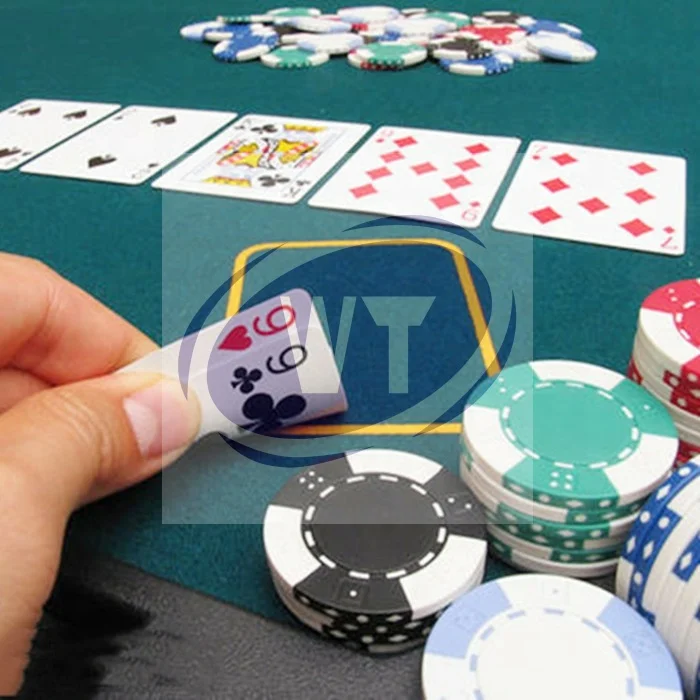 High Quality Automatic Playing Card Punching Machinery Poker Cutting Machine