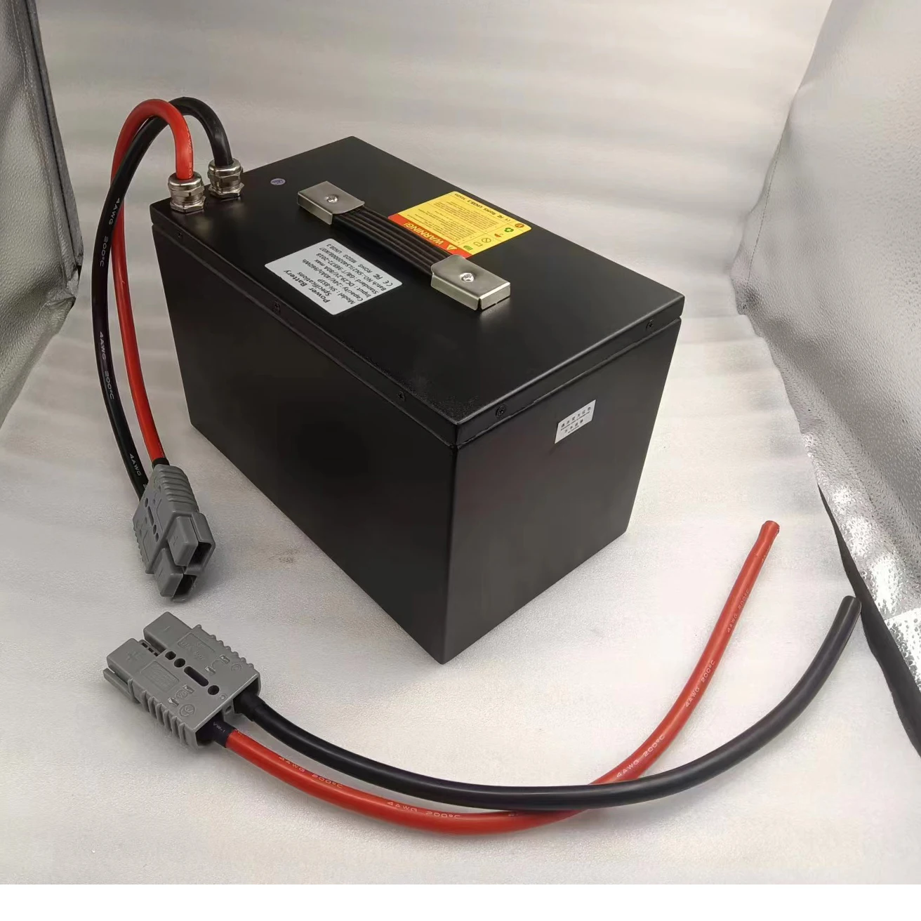 Customized 24V40Ah LiFePO4 Lithium Battery Pack Fast Charge and Discharge Batteries Long Cycles for Electric Scooter Bicycle