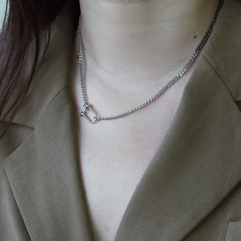 Titanium Steel U Shape Shackle  Horseshoe Buckle Necklace Metal Hoop Locking D-Ring Stainless Steel Cuban Chain Necklace