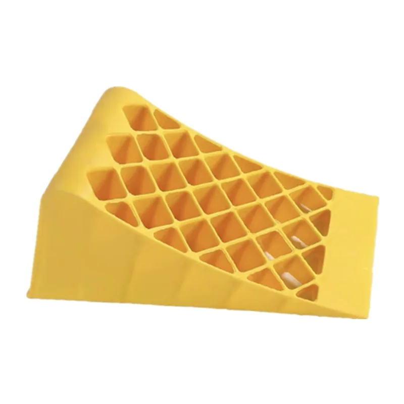 
Hot-selling rubber and plastic are used as portable wheel stoppers for truck wheel plug trailers. 