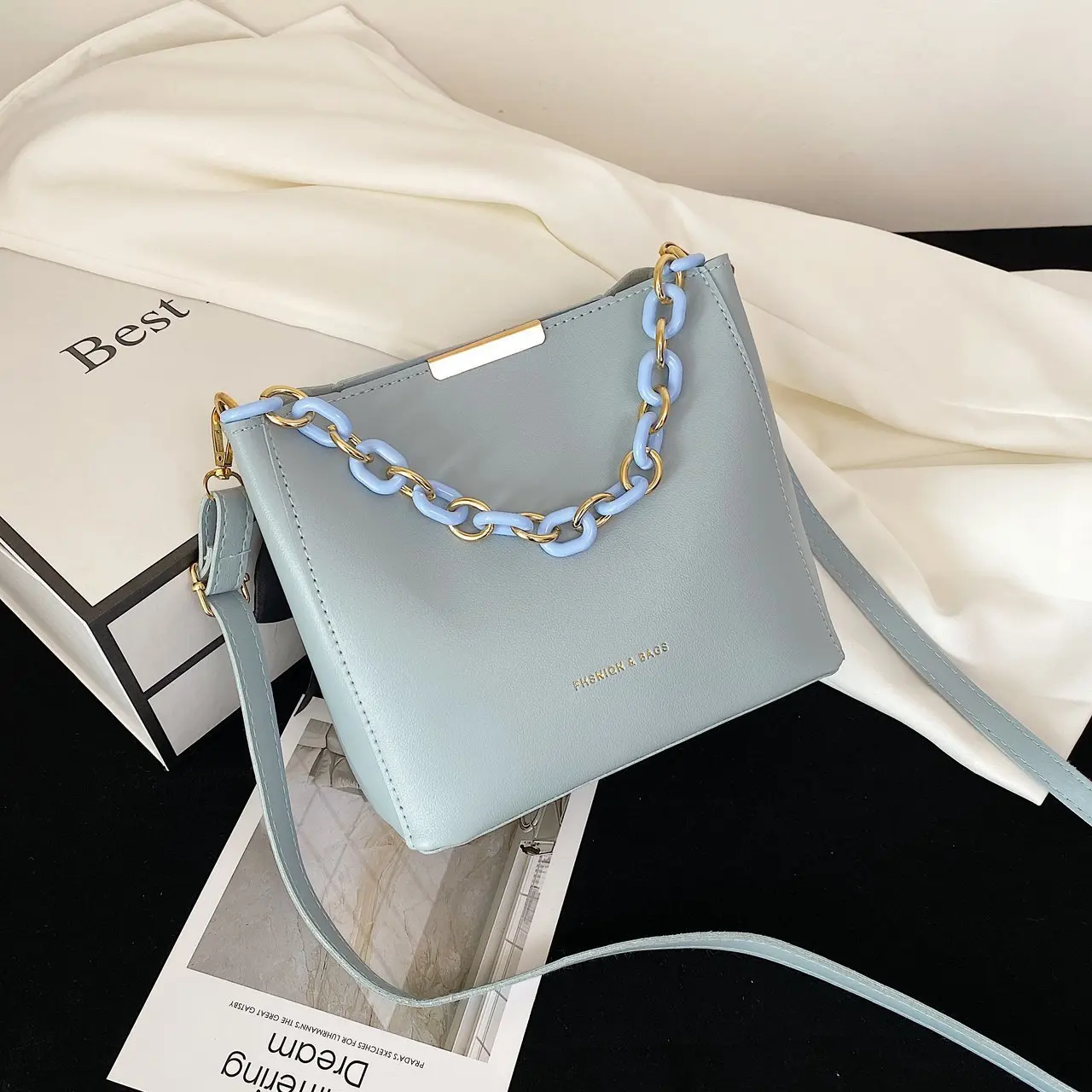 Factory 2024 New Chain Small Bag g Single Shoulder Handheld Crossbody Bag Fashion Bucket Bag For Women