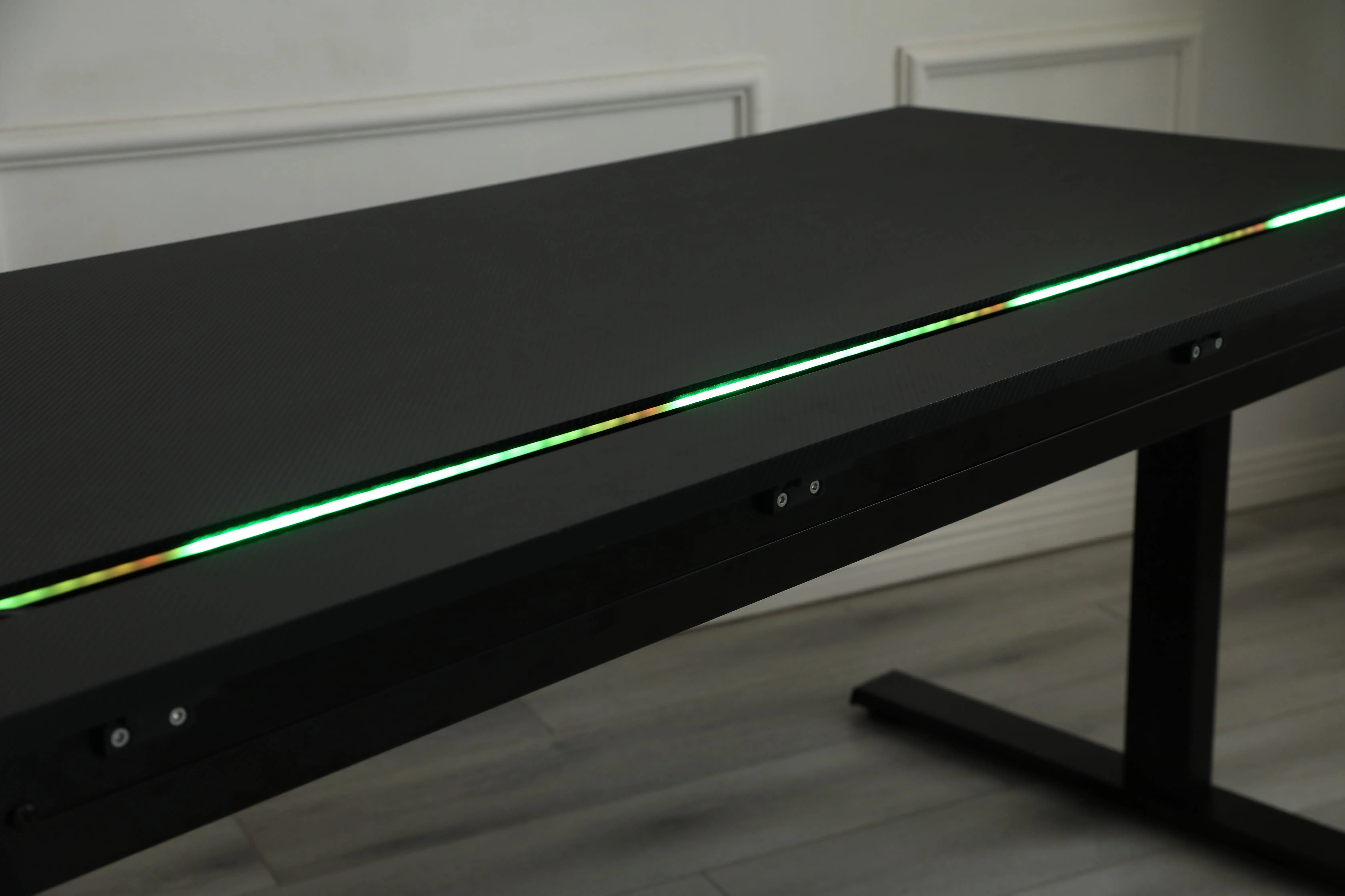 Dual motors Sit-to-Stand Metal Desk height adjustable standing computer gaming desk with Full-length cable management tray