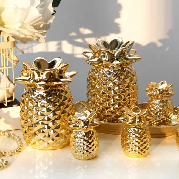 
Luxury Golden Electroplated Ceramic Pineapple Sculpted For Entrance Decoration 