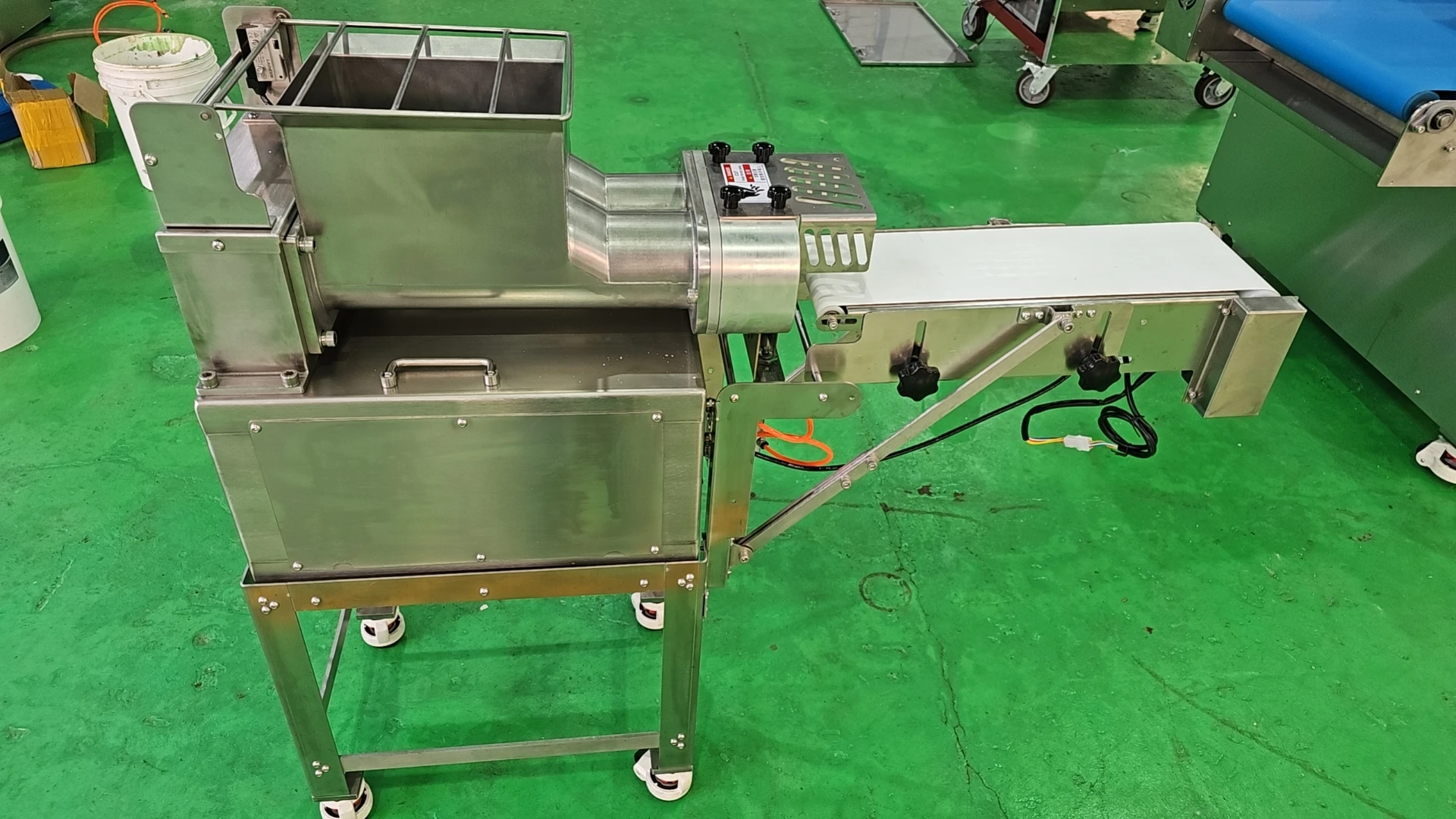 Customized mould size nuts almond paste cookie dough extruder cutter slicer machine