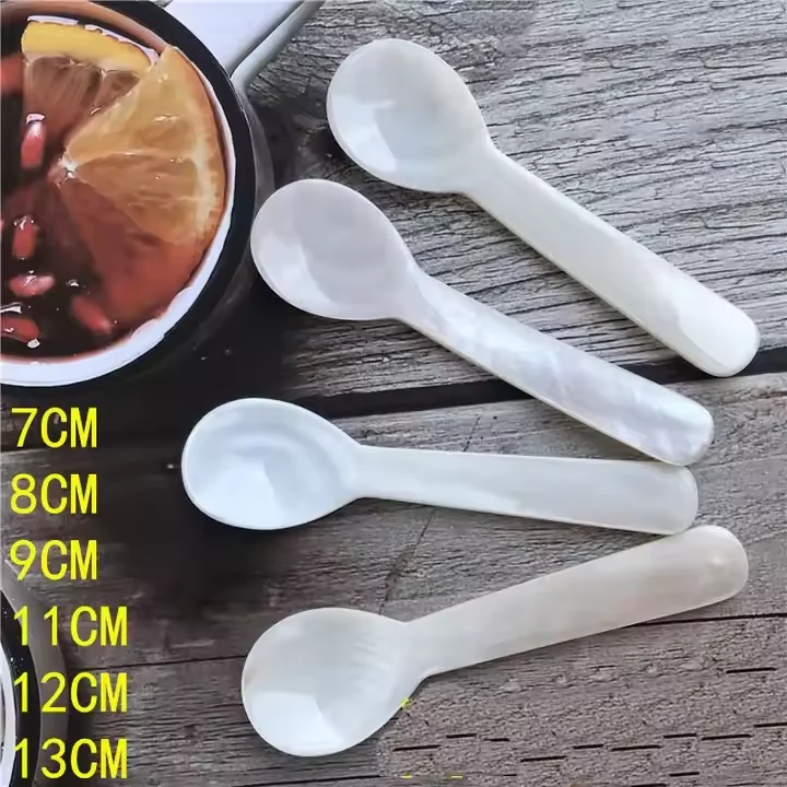 Customized logo white 9cm exquisite natural shell caviar spoon mother of pearl spoon