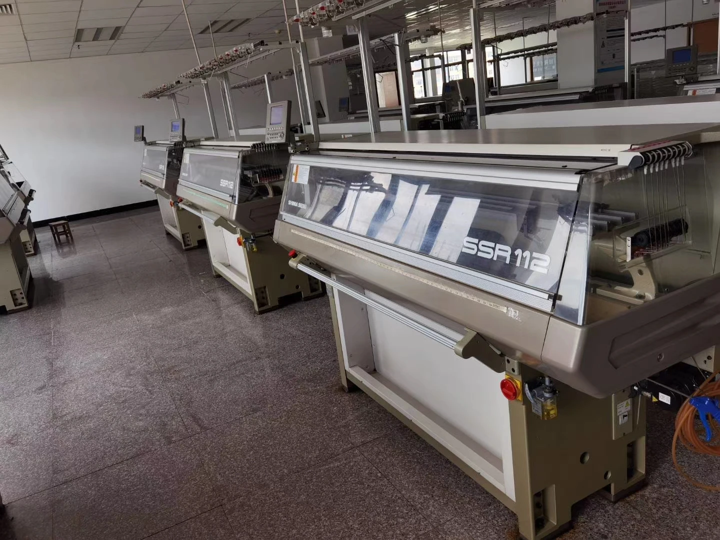 Used Shima Seiki Knitting Machine for sweater