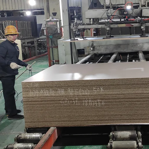 High Quality 18mm  laminated chipboard for furniture