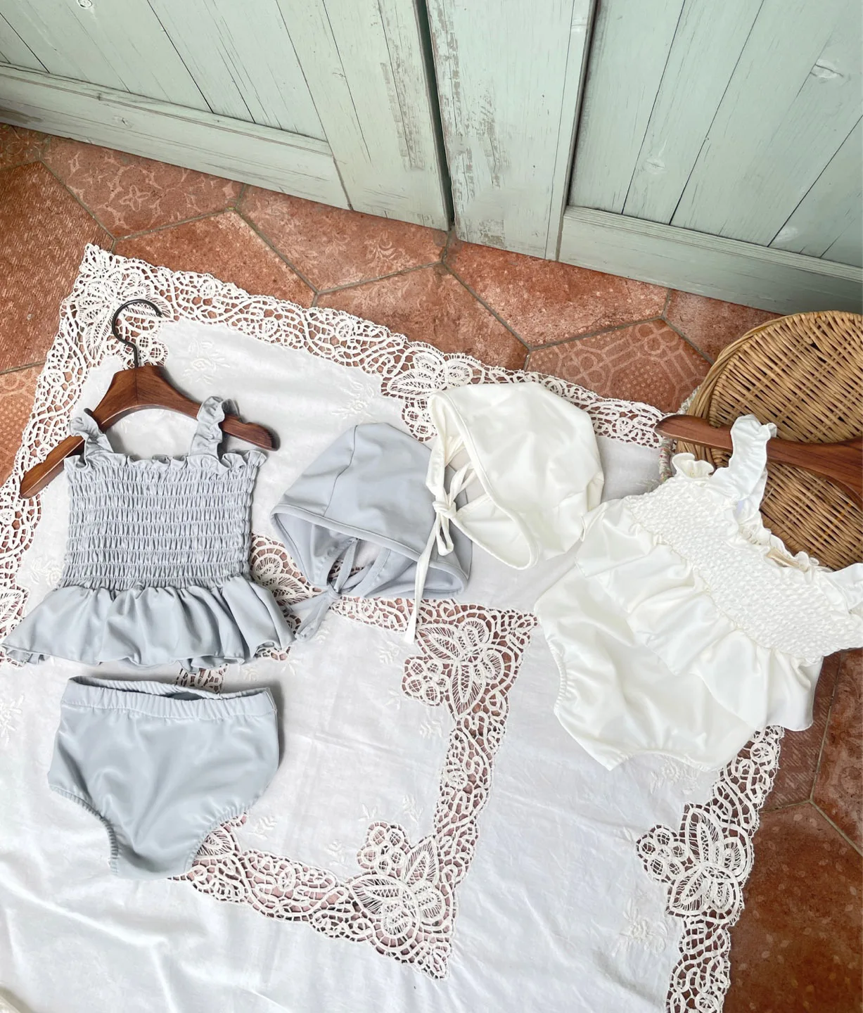 Baby Girls Swimwear Mermaid Tail 2024 New High Elastic Fast Dry Hot Selling Princess Swimwear 2 Piece Set Swimming Suit Bikini