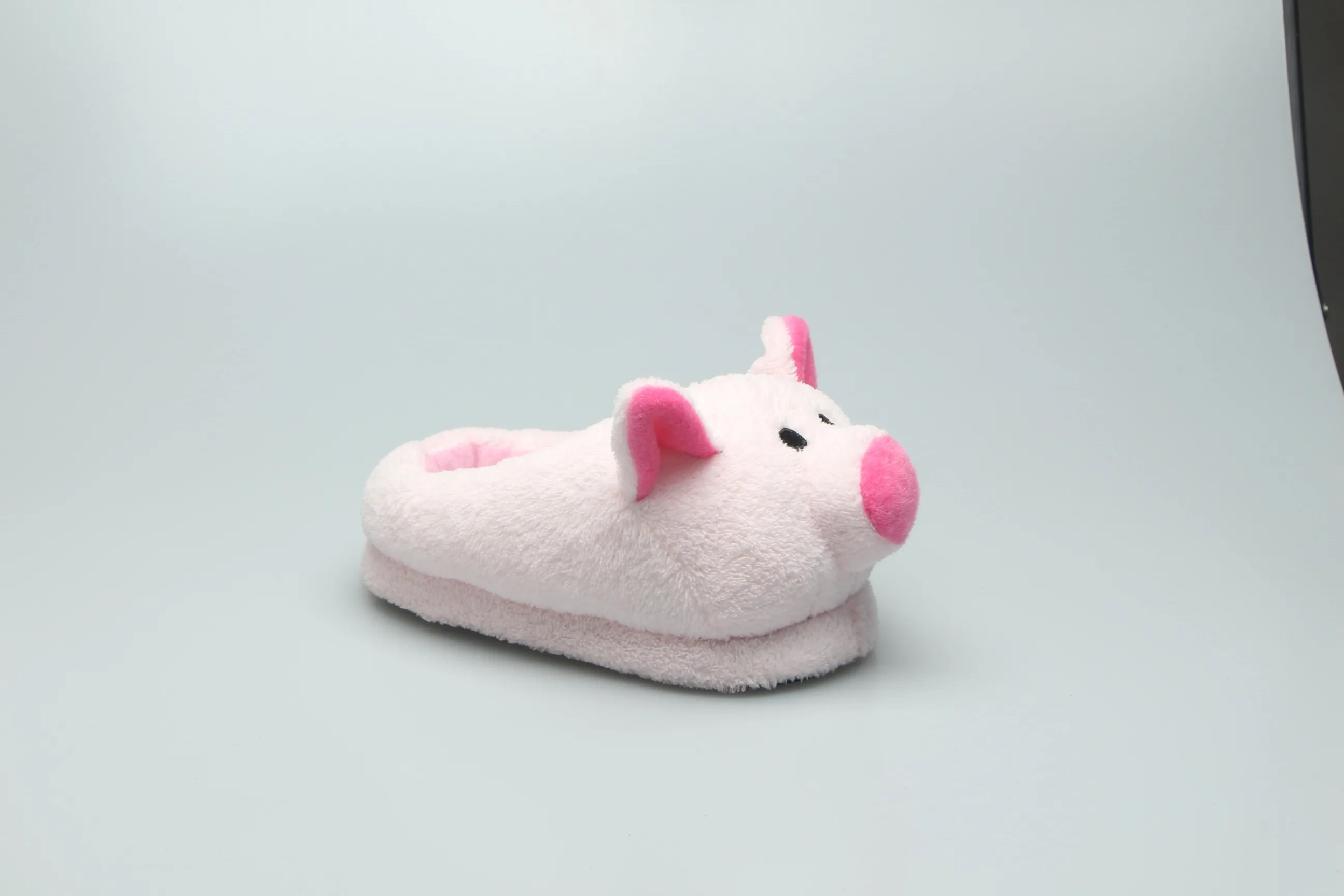 Cute Winter Colorful Shoes Big Fuzzy Slippers Plush Pig Slippers with Fur Soft OEM
