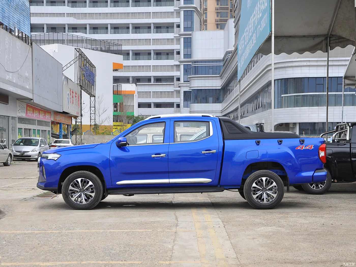 In Stock RHD Pickup 4x4 MG Extender Pickup Truck Diesel 2.0T Chinese Pickup Right Hand Drive MG Car