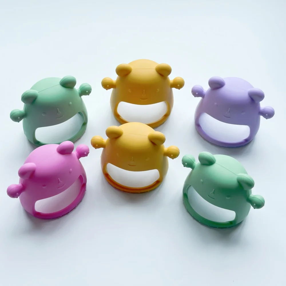 new products BPA Free sensory Washable Baby silicone teething chew hand glove Gum Massaging Waterproof mitten infant teether