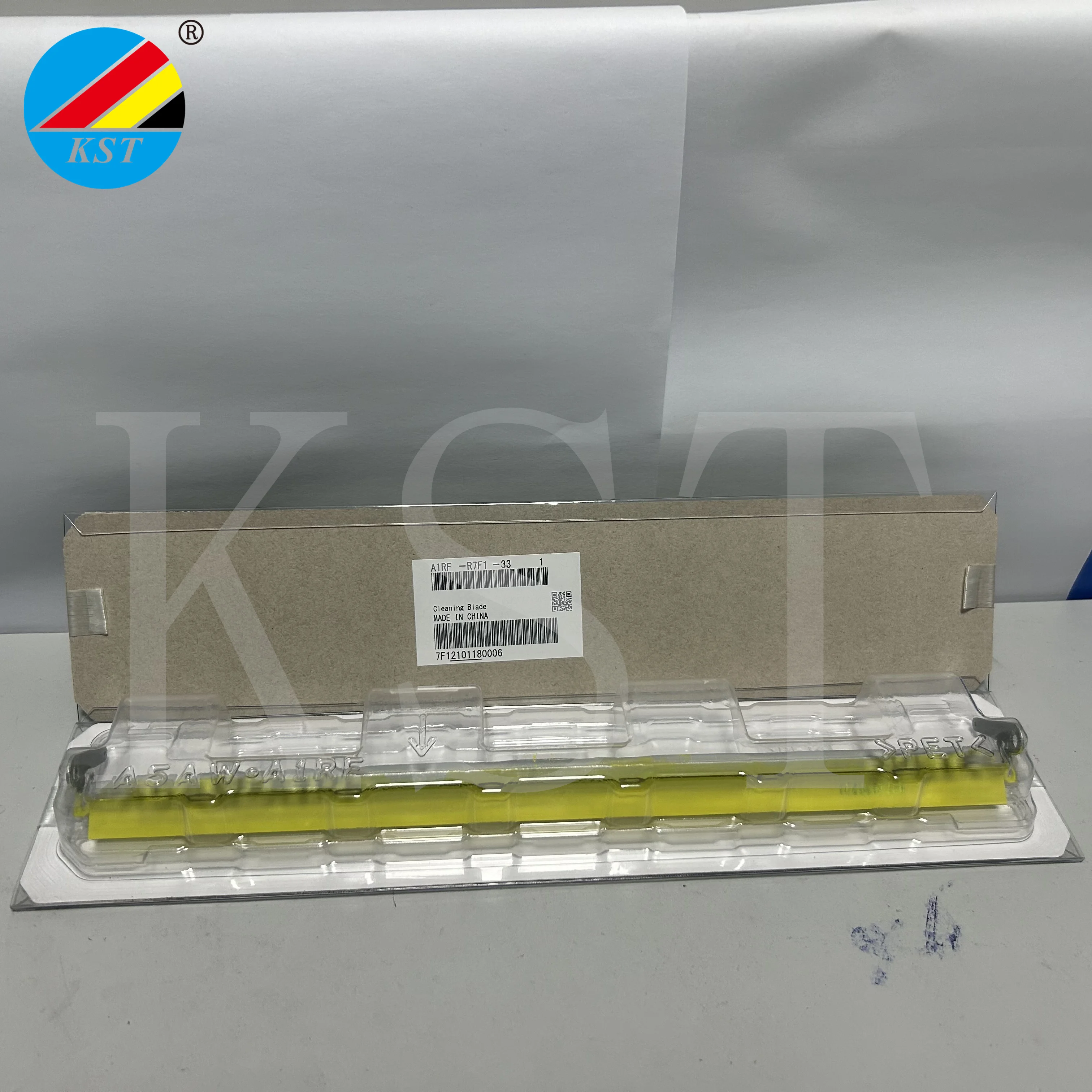 Переводная лента чистящее лезвие A1RFR7F133 для Konica Minolta bizhub PRESS C8000 оригинальная Щетка стеклоочистителя запасные части