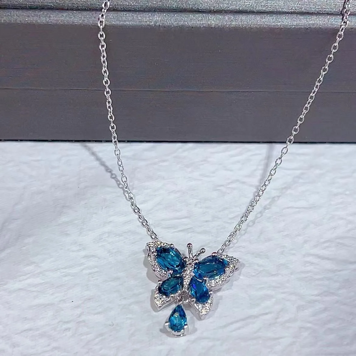 S925 SILVER RHODIUM PLATING SET WITH NATURAL TOPAZ LONDON BLUE NECKLACE
