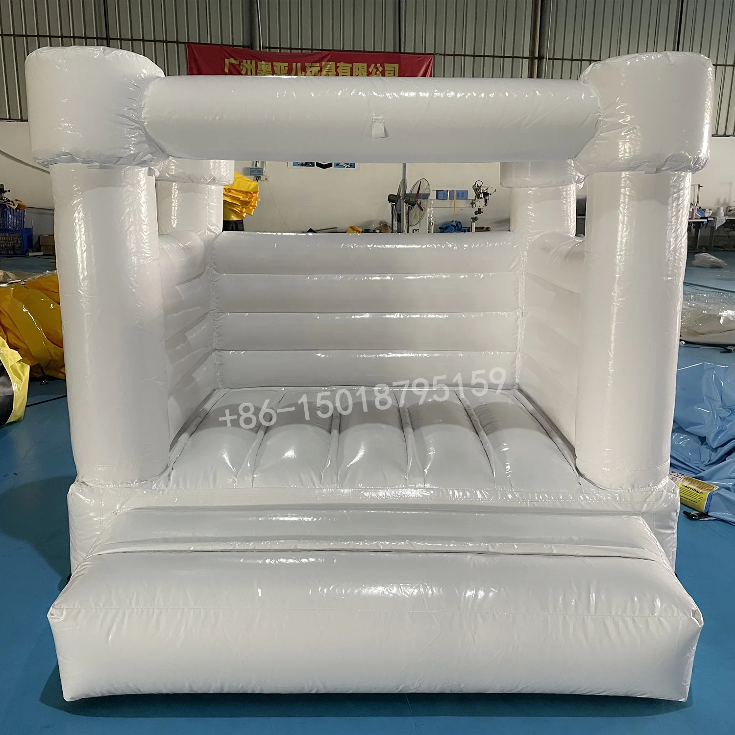 White toddler bounce house with ball pool Mini inflatable bounce house castle for rental