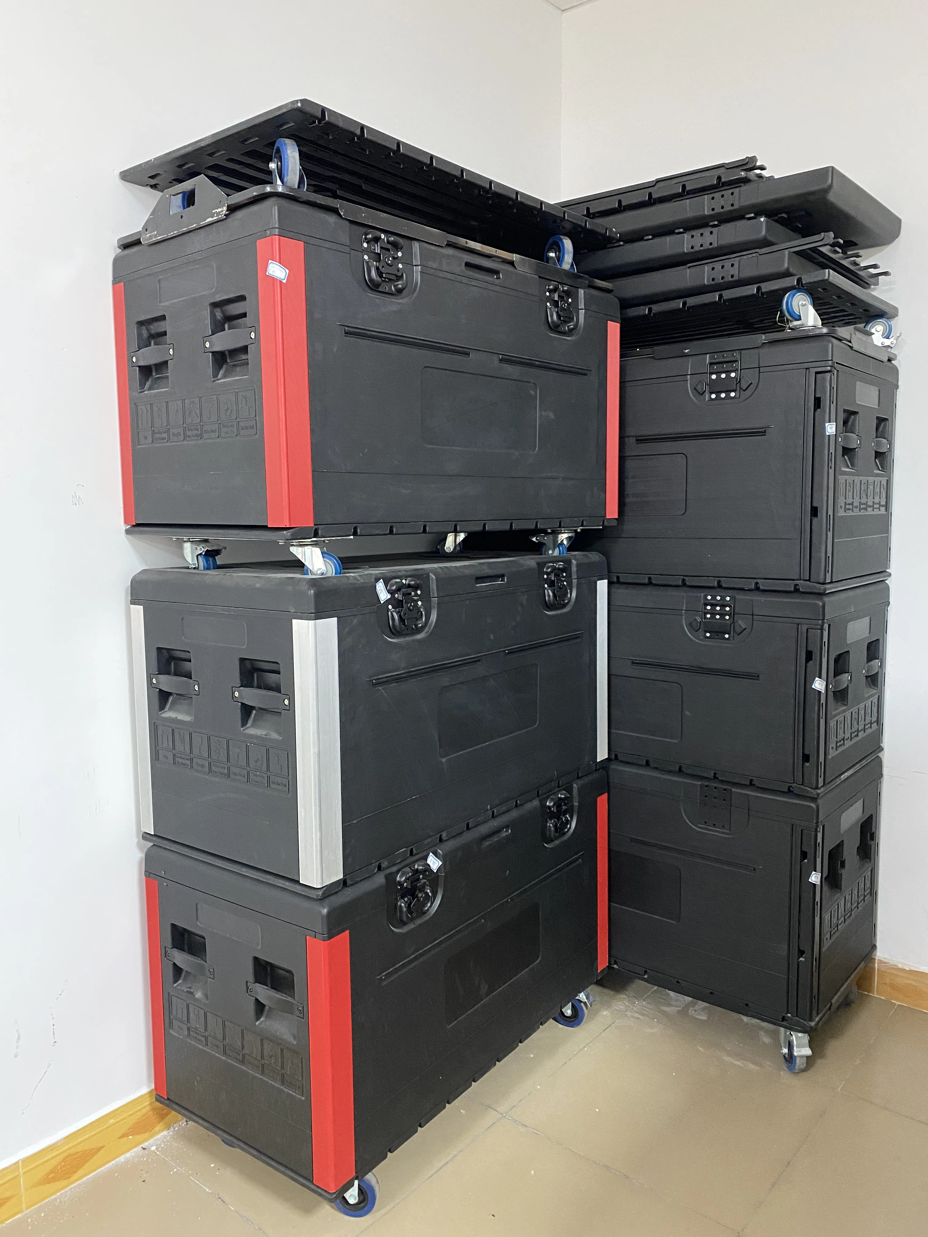 detachable save space HDPE plastic flight road cases for stage sharpy light 230W 260W 5r 7R 9r beam 230 moving head light