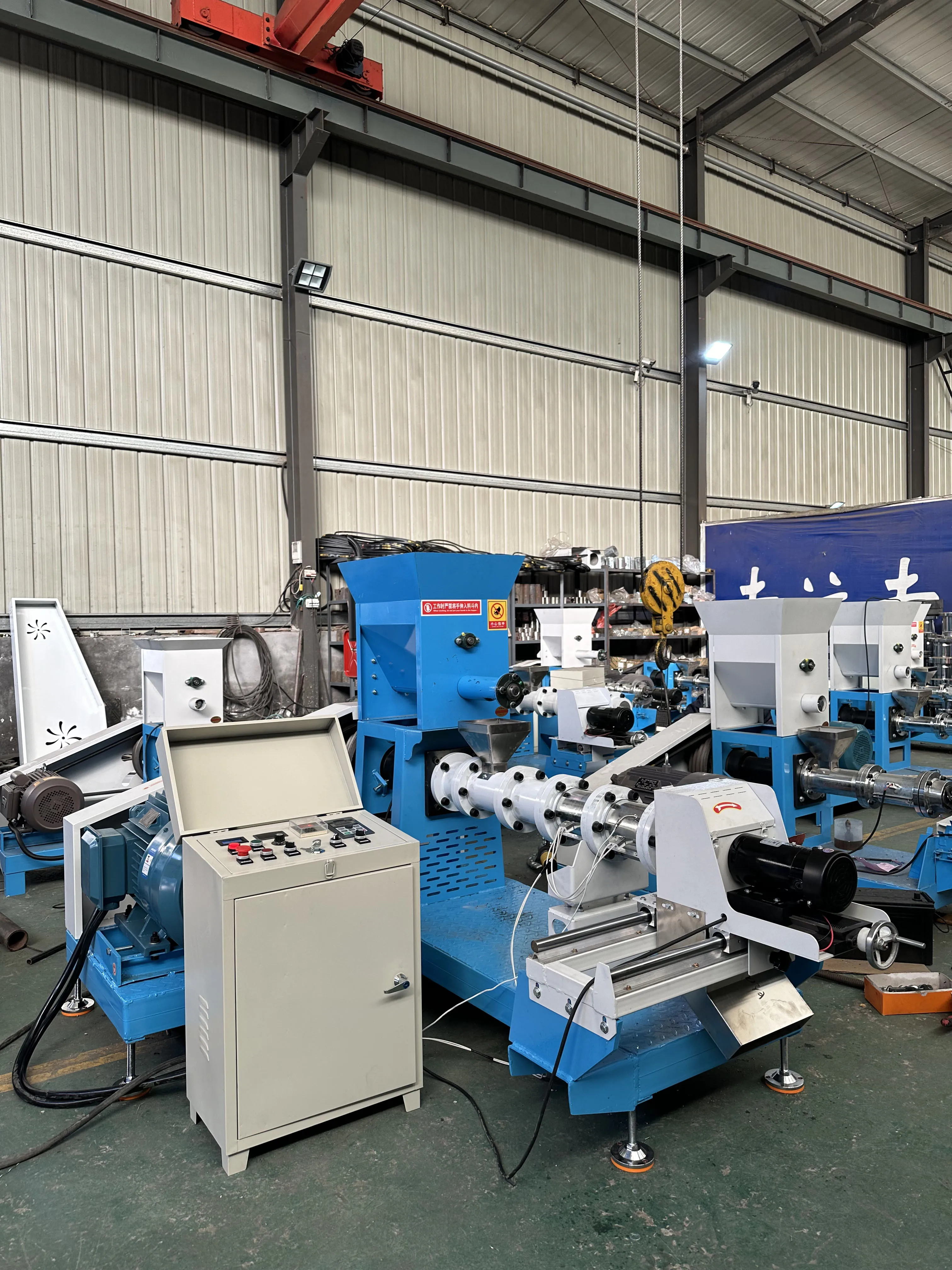 Cat Dog Fish Feed Extruder Making Machinery Line Pet Food Production Manufacturing Factory