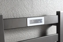 Kaiiy factory 2021 Toilet Radiator Towel Display Rack Electric Wall Mounted Radiator Towel Heating Towel Clothes Drying Rack