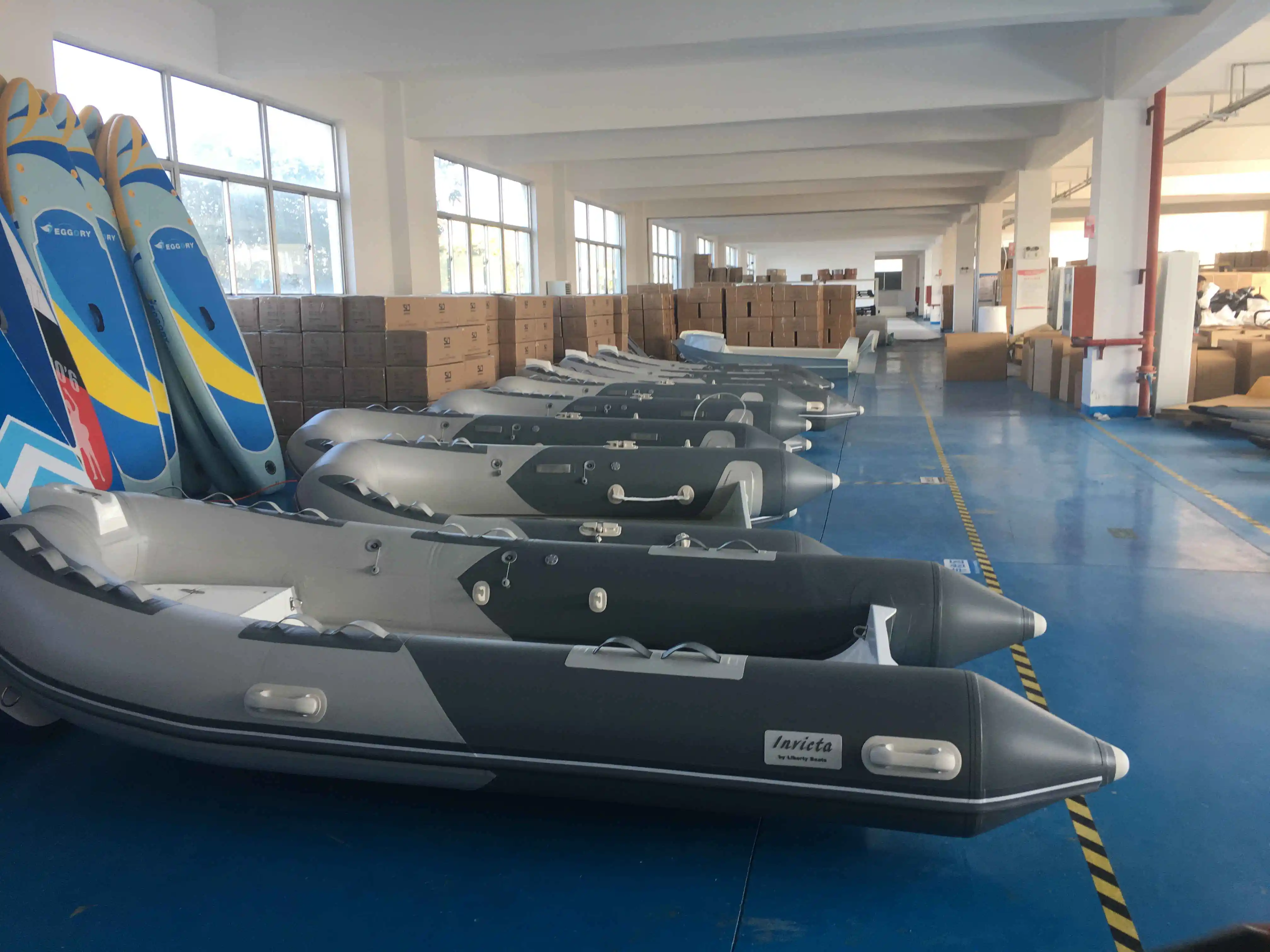 OEM New Design  Stand Up Paddle Boards Hot Sale Customized Inflatable Paddle Boards ISUP Surfing Boards