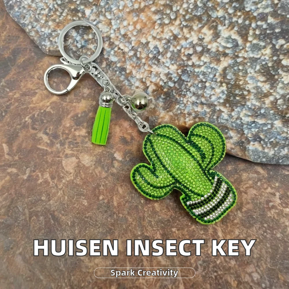 Wholesale luxury rhinestone craftsmanship cartoon cactus keychain exquisite car bag crystal tassel bell pendant gift