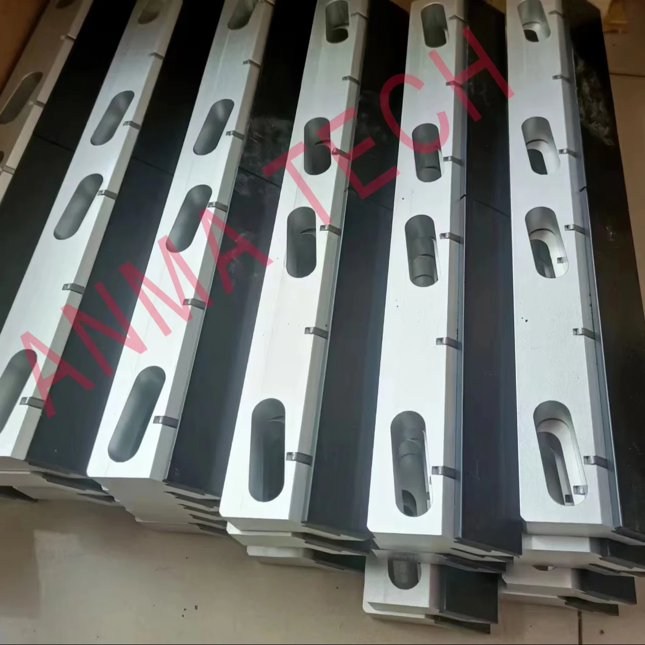 Reliable Quality Aluminium Holder   3128 306181